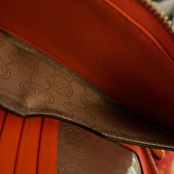 MICHAEL KORS JET SET ZIP AROUND WALLET/WRISTLET in POPPY - Picture 9 of 13